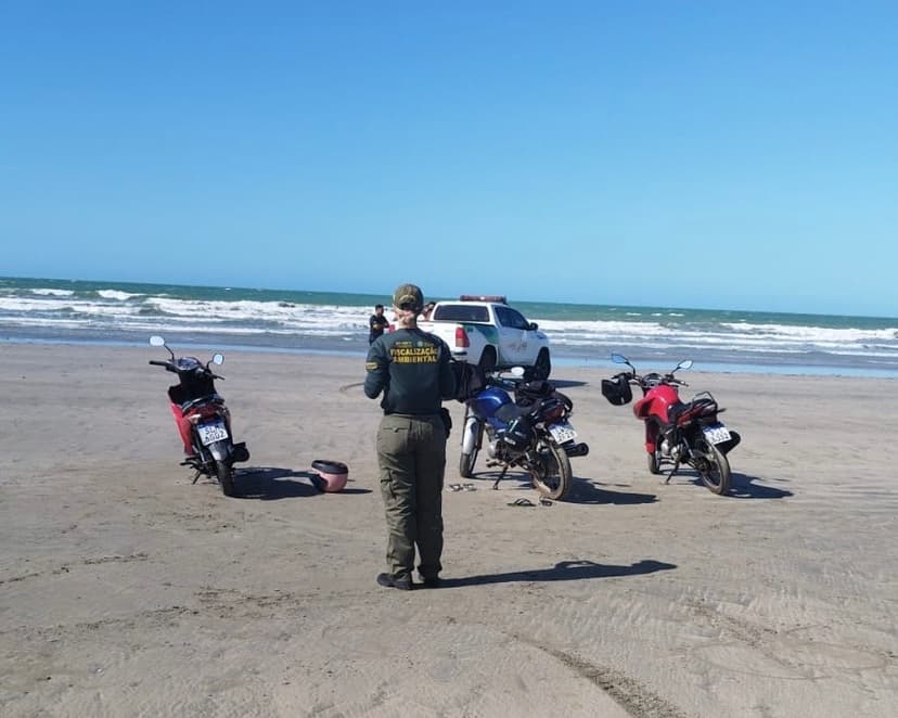 semarh-realiza-operacao-de-fiscalizacao-quanto-a-presenca-de-veiculos-nas-praias-piauienses