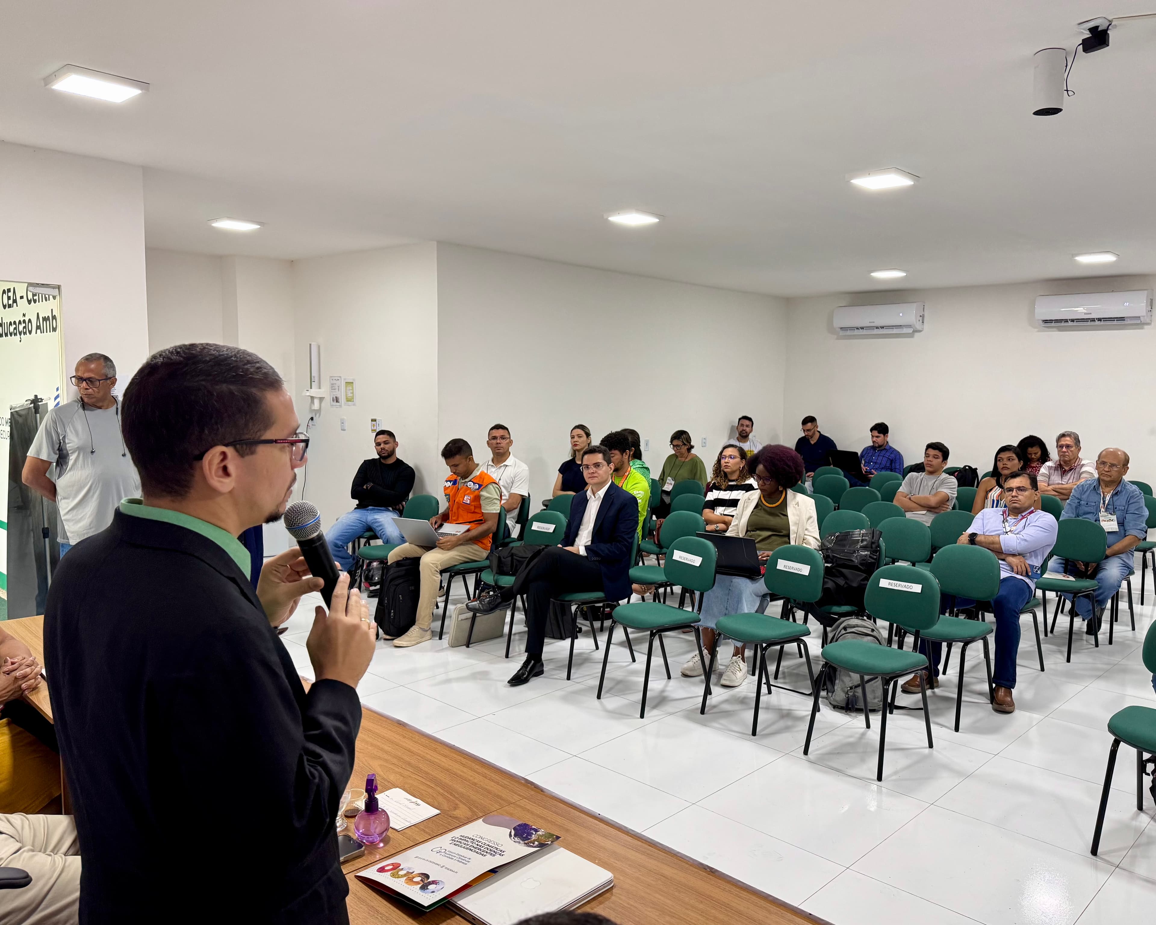 Semarh discute com a sociedade os seus  impactos na saúde