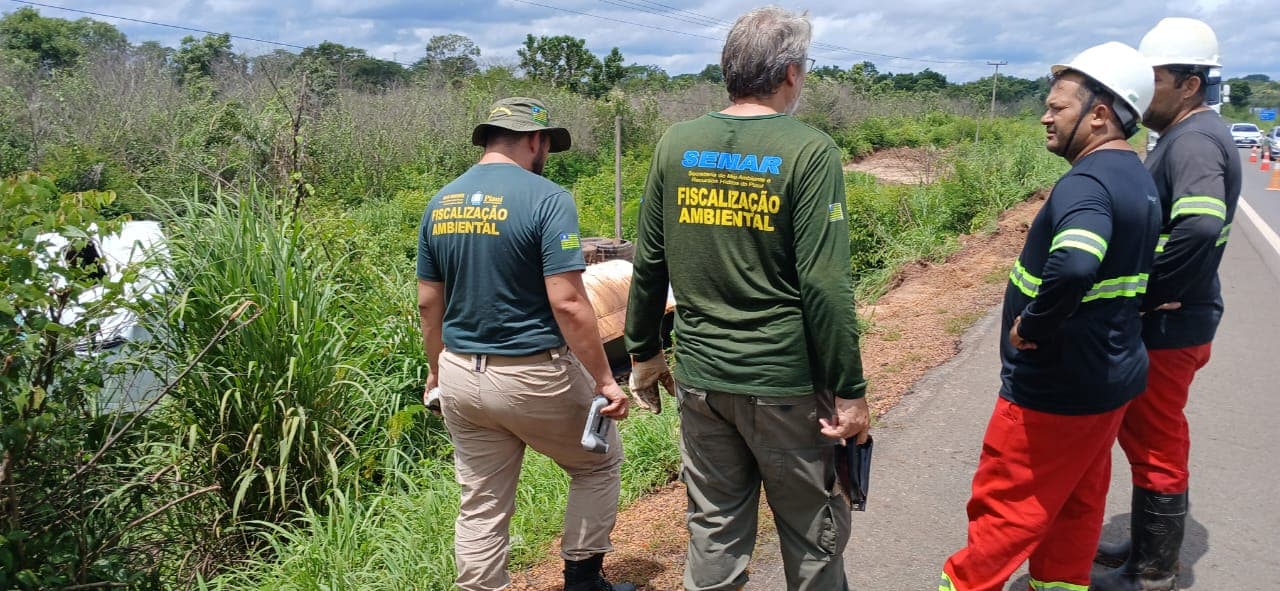 Auditores fiscais no local do acidente