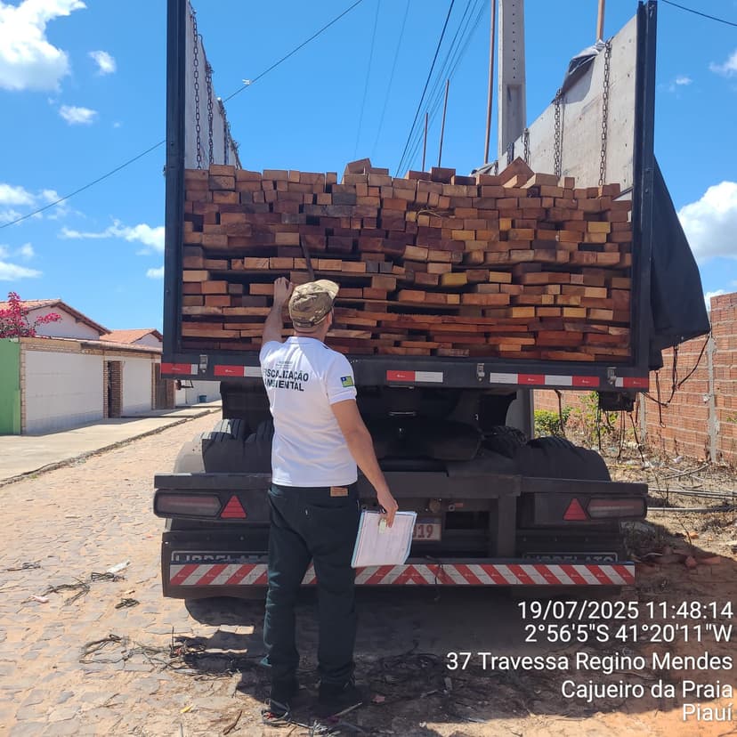 prf-e-semarh-atuam-juntas-em-apreensao-e-futura-doacao-de-madeira-no-litoral-do-piaui