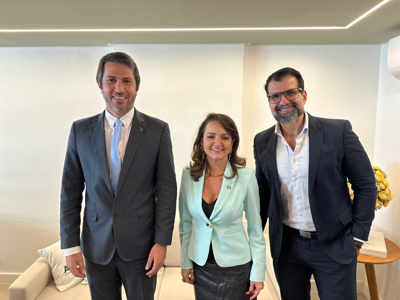 Feliphe Araújo é eleito para o conselho fiscal da ABEMA durante reunião em Brasília