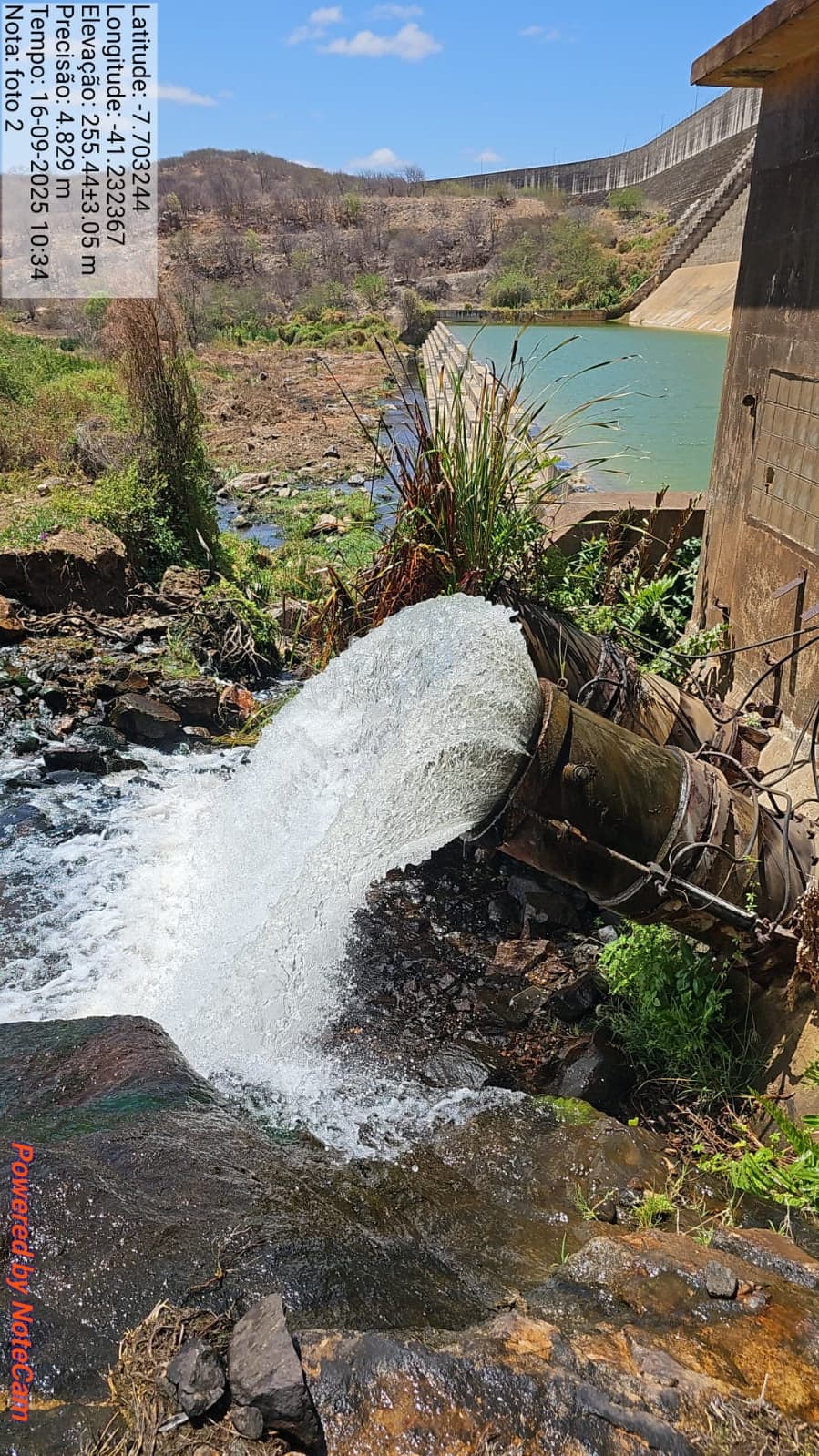 SEMARH realiza abertura controlada de comportas em Curimatá para garantir abastecimento em período de seca