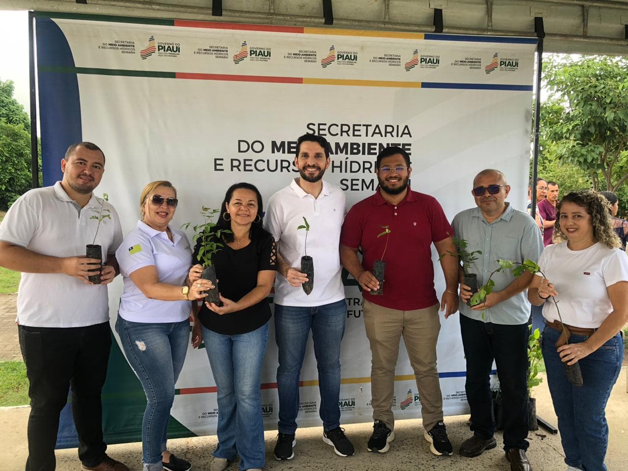 Zona leste de Teresina recebe nova ação do projeto Proverde nos Bairros da Semarh