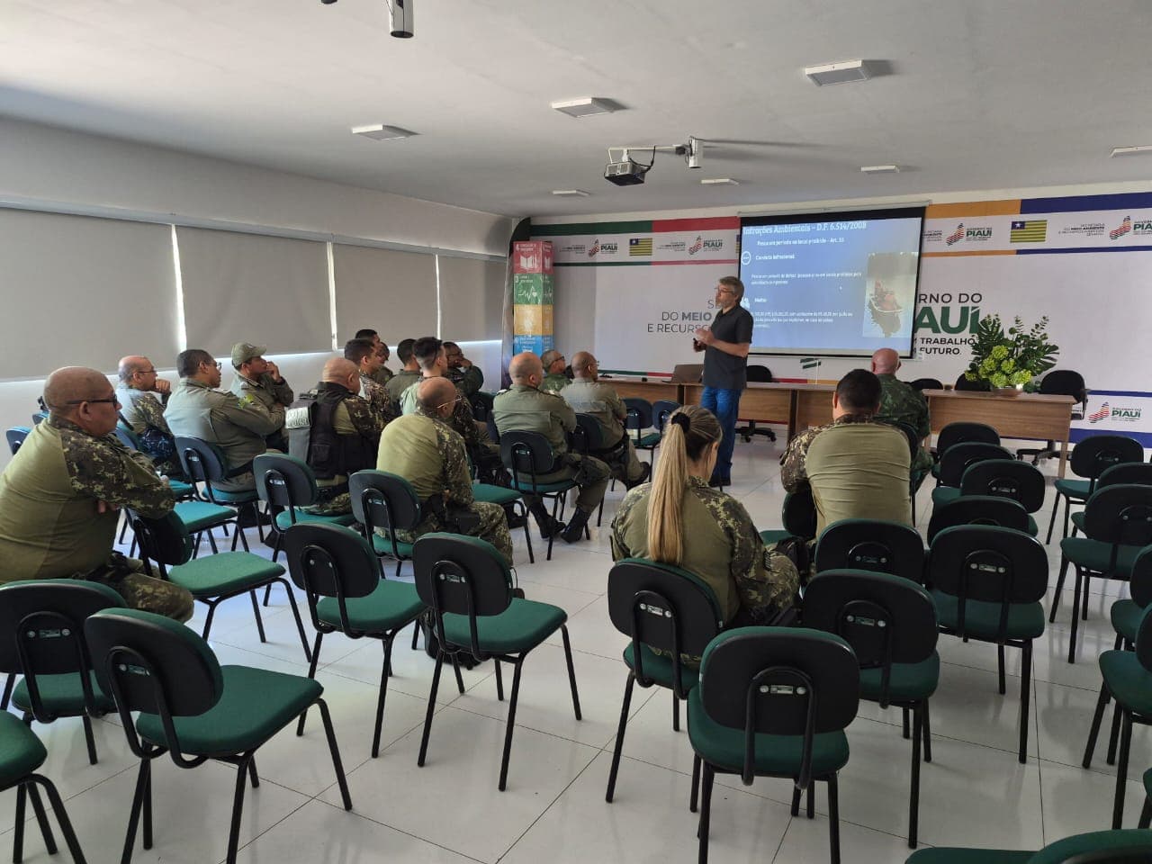 Auditores ambientais reforçam fiscalização nos rios piauienses em treinamento sobre geolocalização e legislação da Piracema