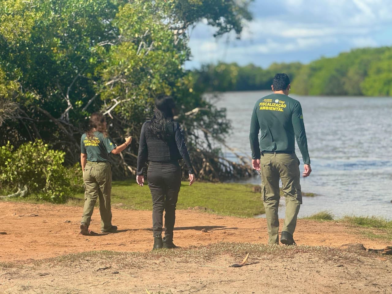 Respeito à natureza marca primeira semana do defeso do caranguejo no litoral do Piauí