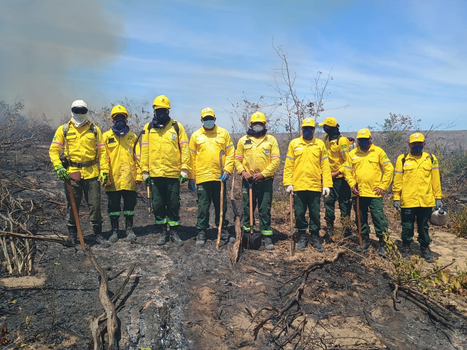 Brigadistas que atuaram no combate