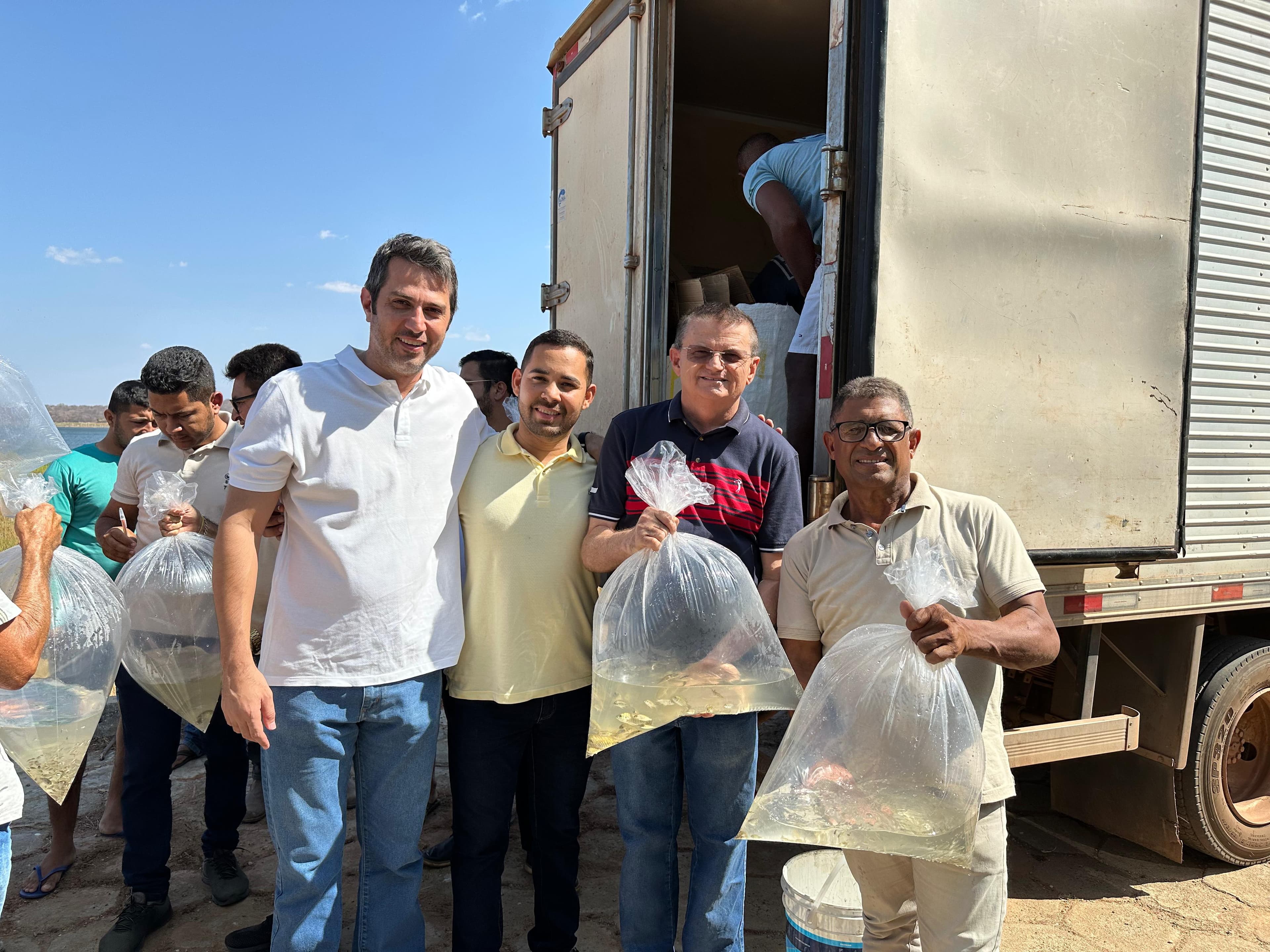 Semarh realiza grande ação de peixamento no Sul do Piauí e fortalece pesca artesanal e segurança alimentar